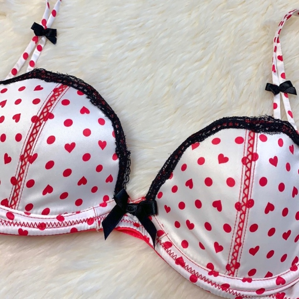 Victoria Secret Sexy Little Things Satin Heart Bra